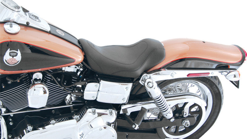 Mustang 06-17 Harley Dyna Tripper Solo Seat - Black