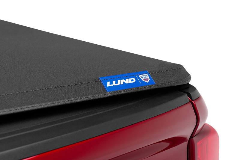 Lund 2019 Chevrolet Silverado 1500 (5.5ft. Bed) Genesis Elite Tri-Fold Tonneau Cover - Black