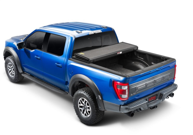 Extang 17-23 Ford Super Duty Short Bed (6ft. 10in. Bed) Solid Fold ALX