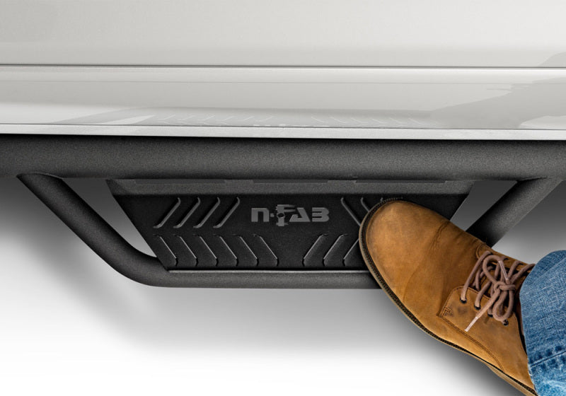 N-Fab Podium LG 15.5-17 Dodge Ram 1500 Quad Cab 6.4ft Standard Bed - Tex. Black - Bed Access - 3in