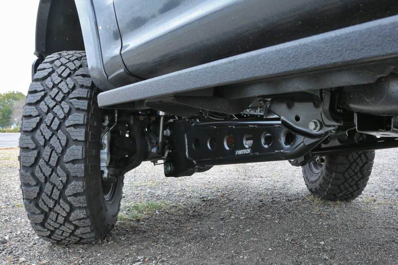 Fabtech 05-20 Ford F250/350 / 08-19 Ford F450/550 4WD 4/6/8in Lift Radius Arm System