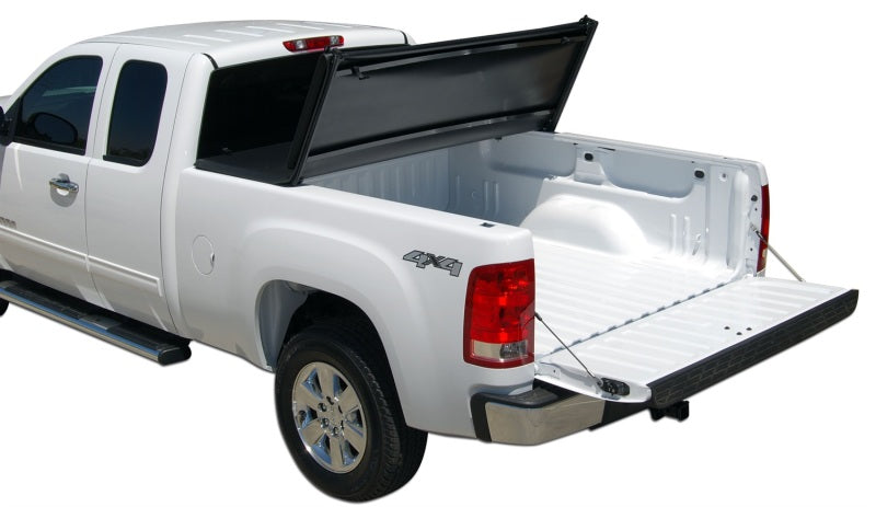 Tonno Pro 07-13 Chevy Silverado 1500 6.6ft Fleetside Tonno Fold Tri-Fold Tonneau Cover